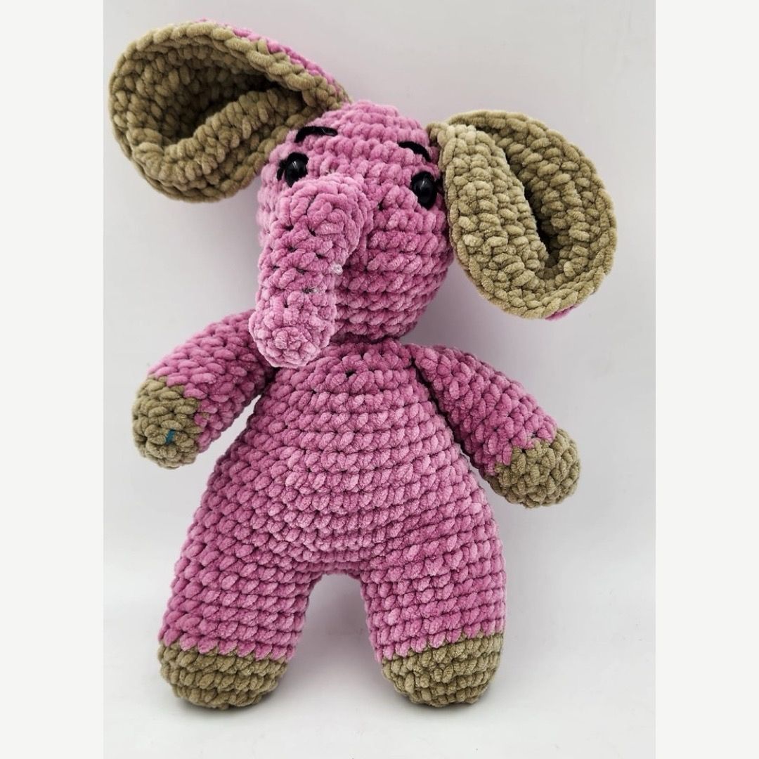 Pinkie the crochet elephant (small)