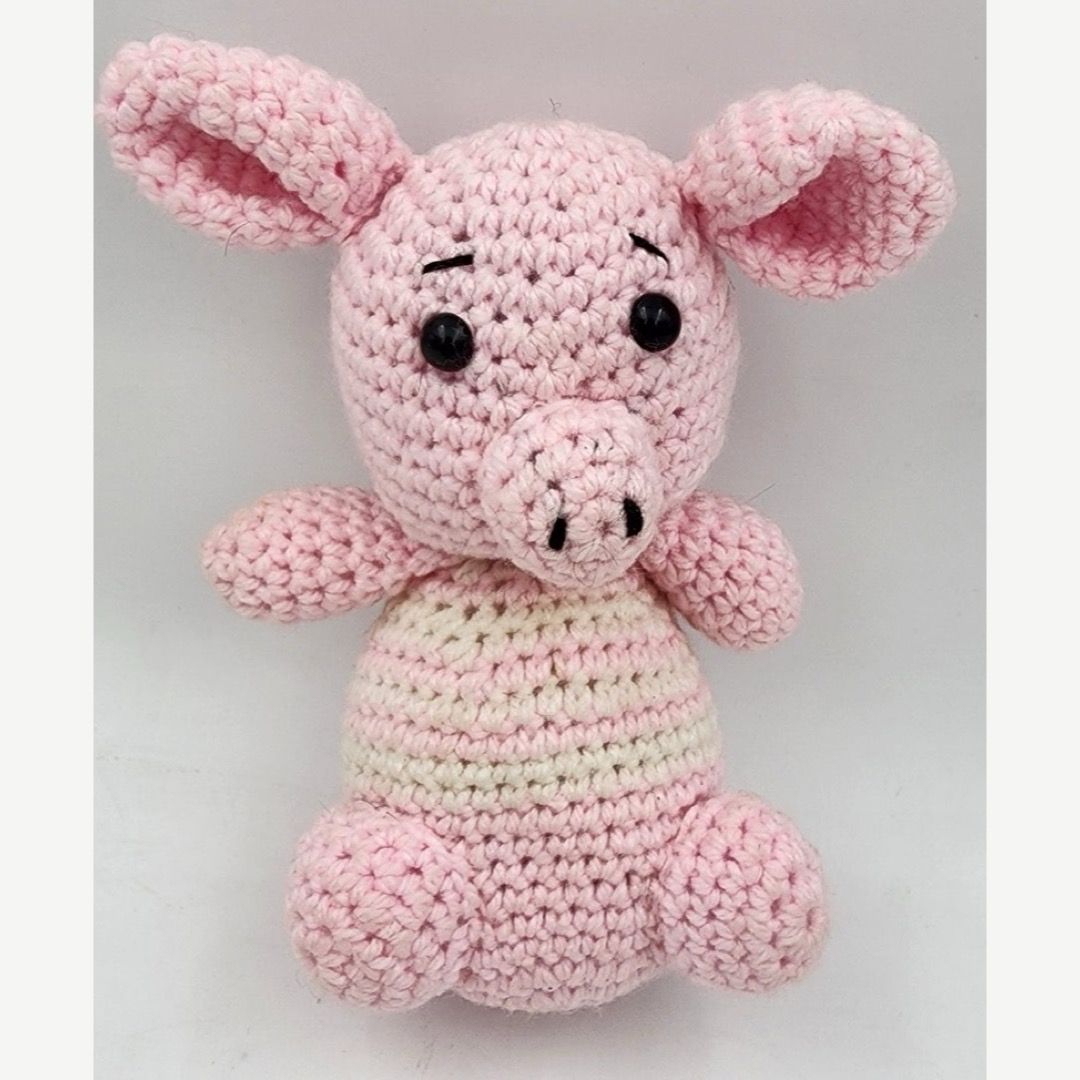 Frankie the crochet piggie